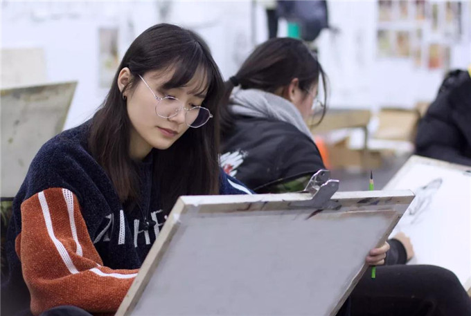 杭州美术培训 | 艺考生也有着不同于文化生的艰难和快乐
