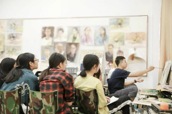 杭州高考美术画室集训课堂