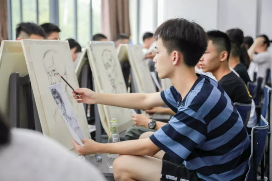 美术生高考考前画室集训
