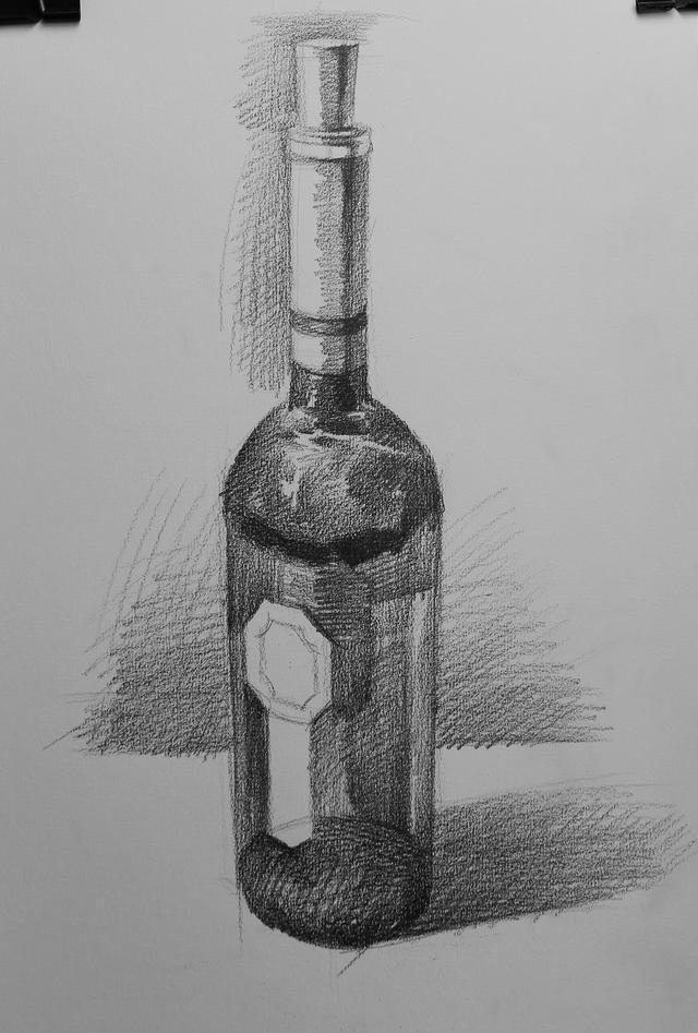 红酒瓶素描画法步骤示范教程