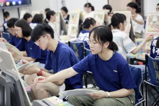 杭州高考美术集训要多少钱，杭州画室收费多少？